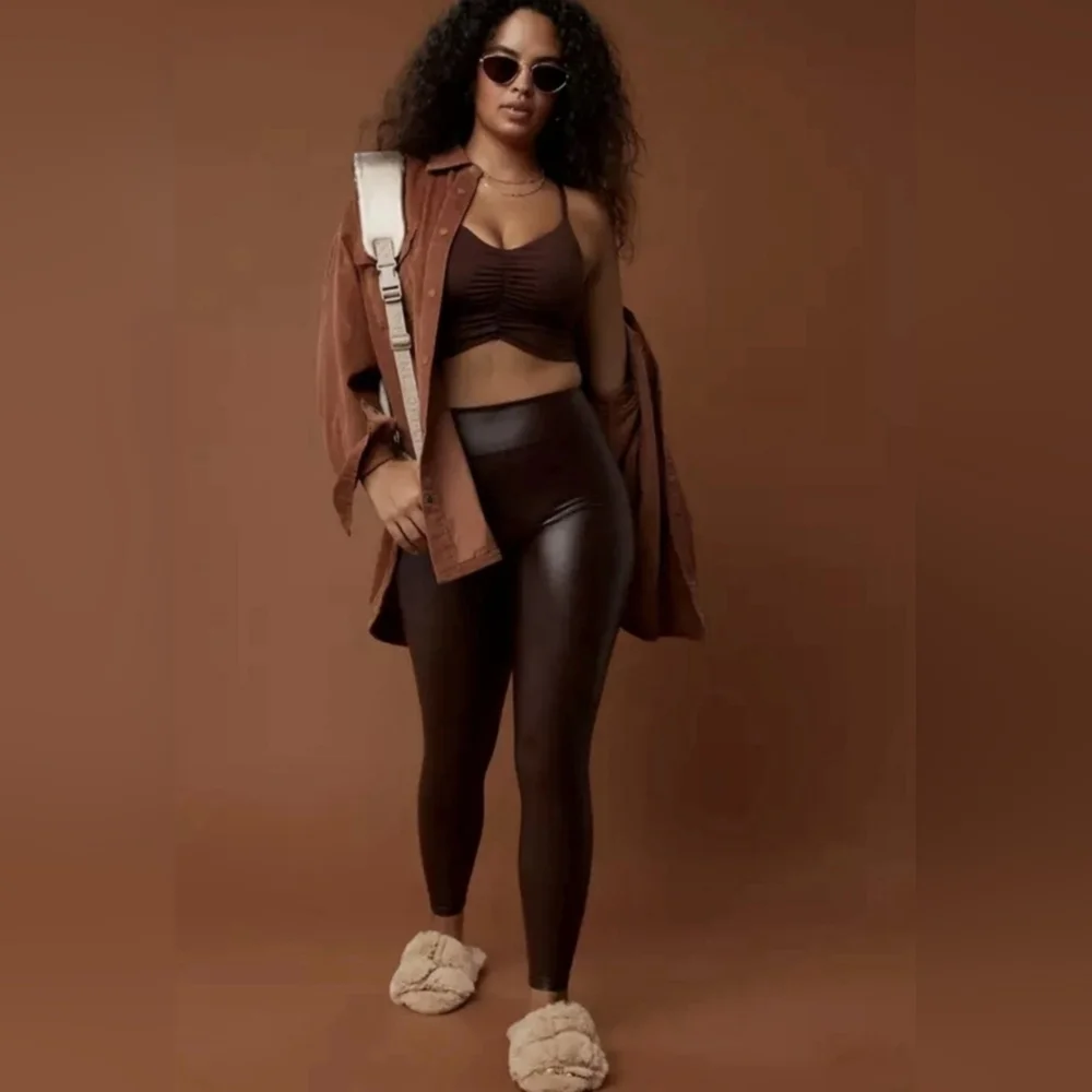 OFFLINE By Aerie Real Luxe Faux Leather Leggings- In Chocolate!! - Picture 4 of 11